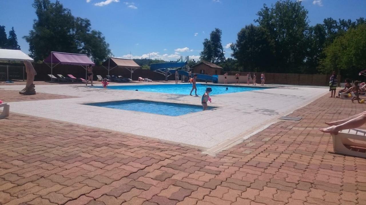 Camping Paradis Le Rocher De La Granelle Le Bugue Kültér fotó